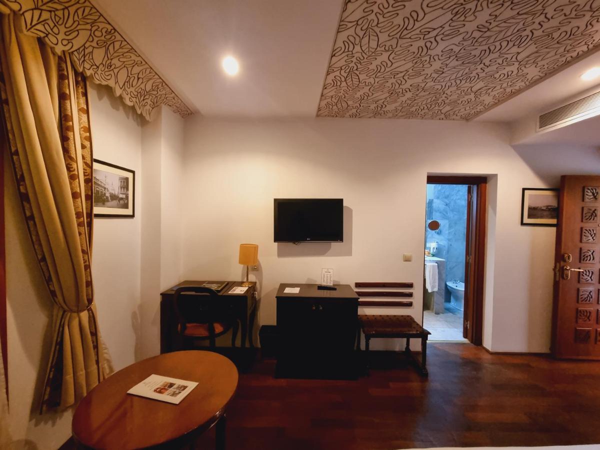 Grand De France Hotel