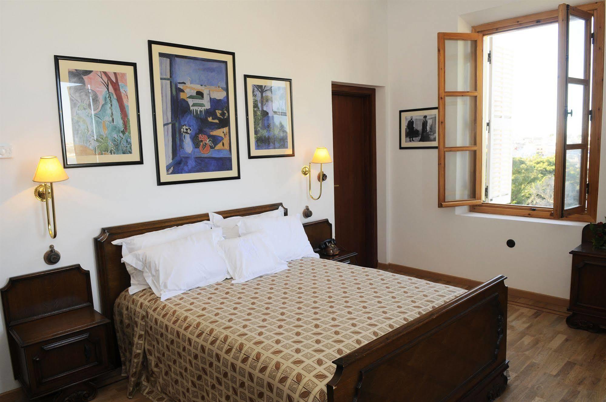 Grand De France Hotel 5*