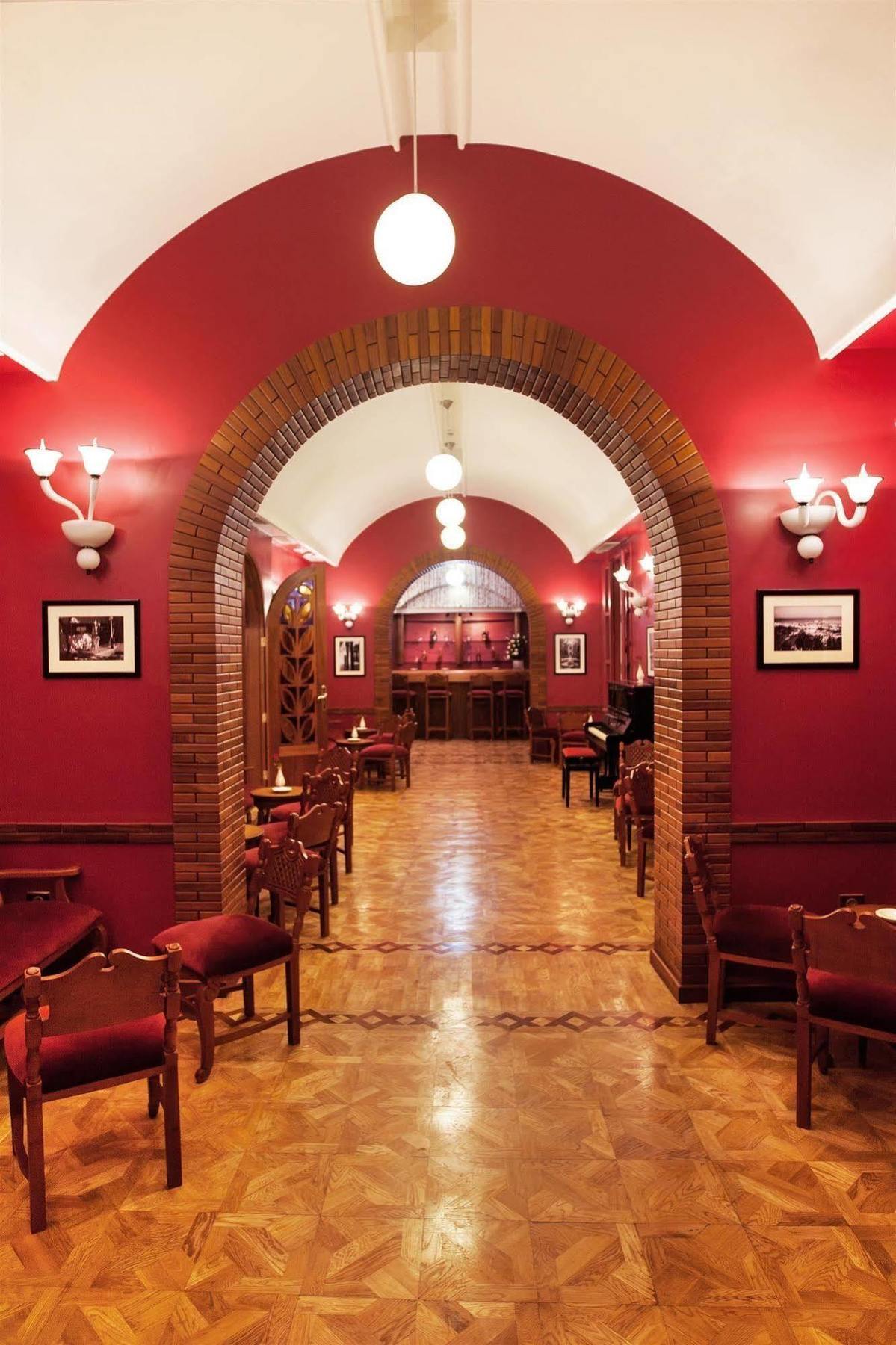 Grand De France Hotel 5*