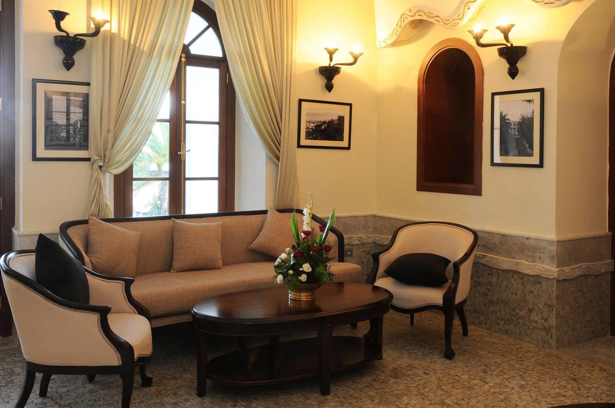 Grand De France Hotel
